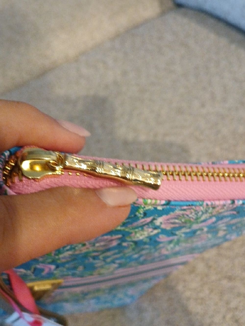 Lilly Pulitzer Turquoise Floral Travel Wristlet Wallet with Pink Trim - Picture 6 of 7